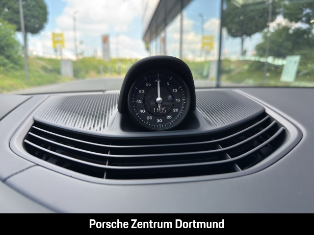 Porsche Taycan Black Edition