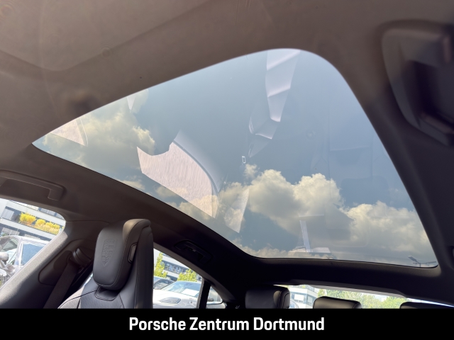 Porsche Taycan Black Edition