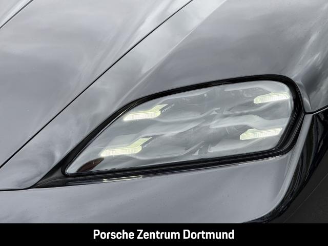 Porsche Taycan 4 Black Edition