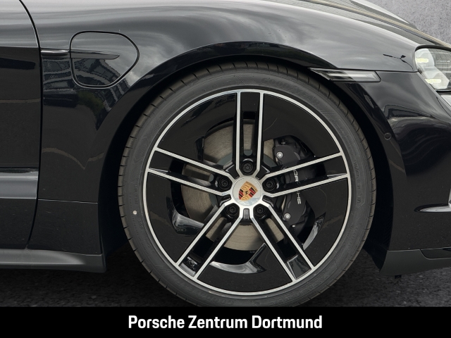 Porsche Taycan 4 Black Edition