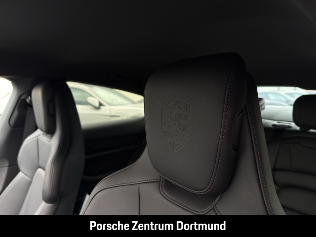 Porsche Taycan 4 Black Edition