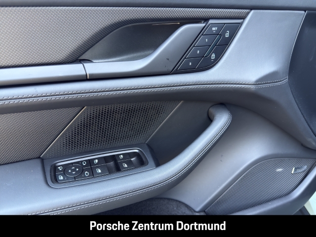 Porsche Taycan 4S Sport Turismo Black Edition