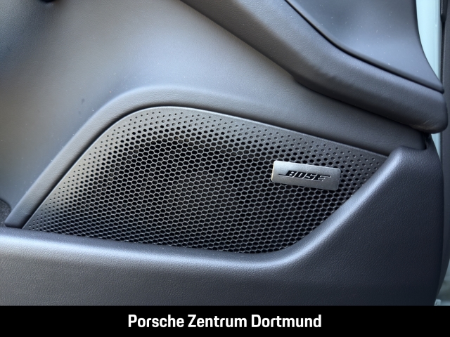 Porsche Taycan 4S Sport Turismo Black Edition