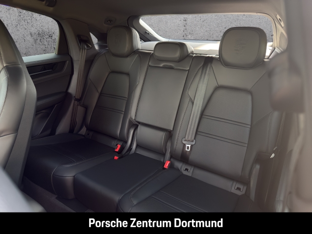 Porsche Cayenne E-Hybrid Coupe Black Edition
