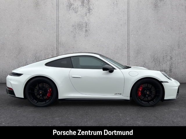 Porsche 992 -2 (911) Carrera 4 GTS