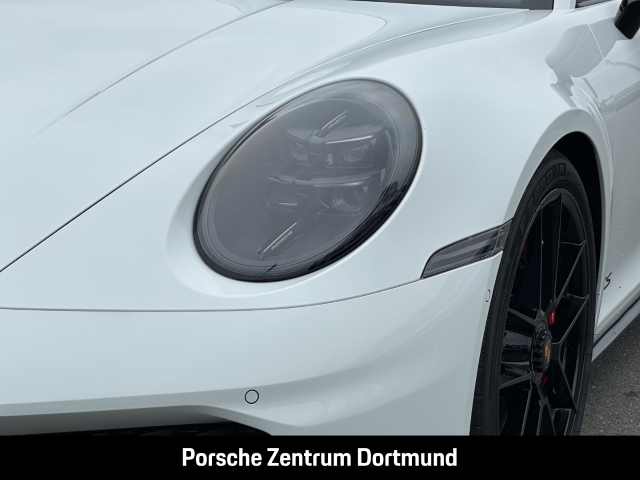 Porsche 992 -2 (911) Carrera 4 GTS