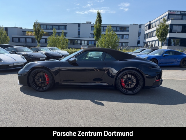 Porsche 992 -2 (911) Carrera GTS Cabriolet