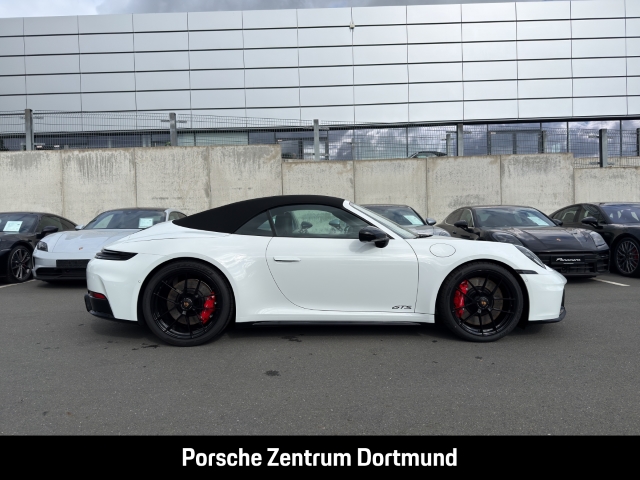 Porsche 992 -2 (911) Carrera GTS Cabriolet