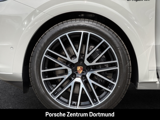 Porsche Cayenne E-Hybrid Coupe Black Edition