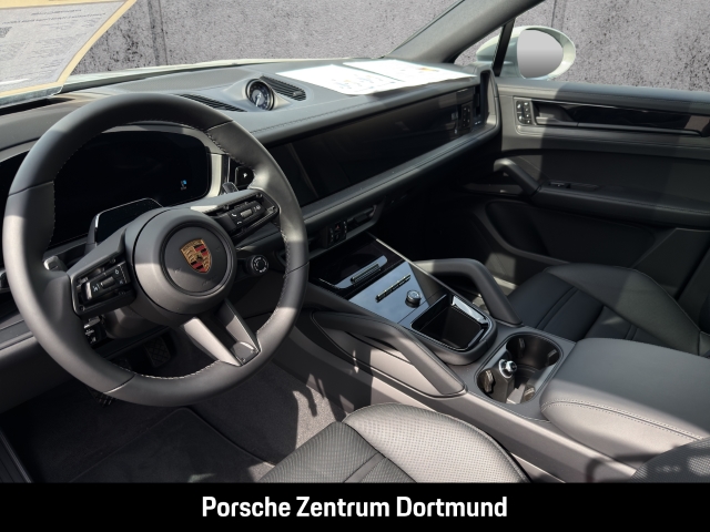 Porsche Cayenne E-Hybrid Coupe Black Edition