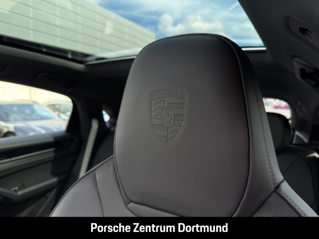 Porsche Cayenne E-Hybrid Coupe Black Edition
