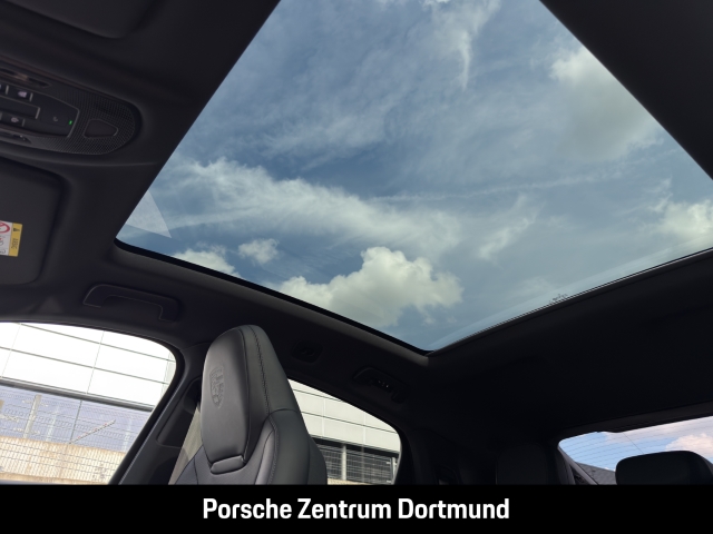 Porsche Cayenne E-Hybrid Coupe Black Edition