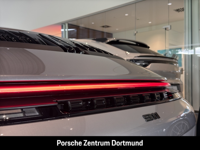 Porsche 992 -2 (911) Carrera Cabriolet
