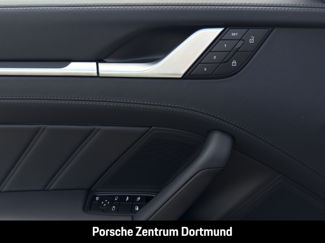 Porsche 992 -2 (911) Carrera GTS Cabriolet