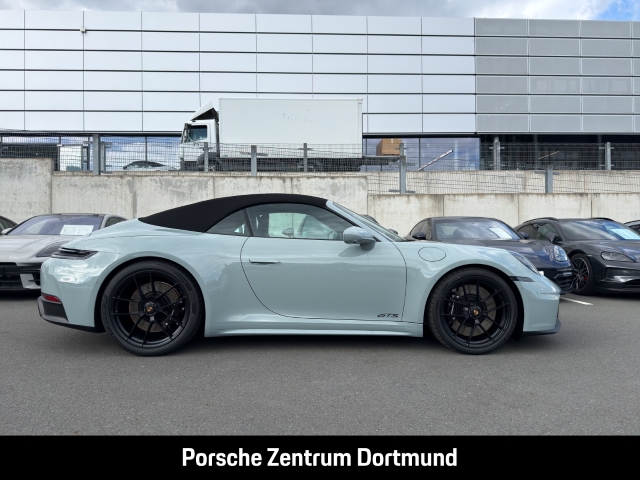 Porsche 992 -2 (911) Carrera GTS Cabriolet