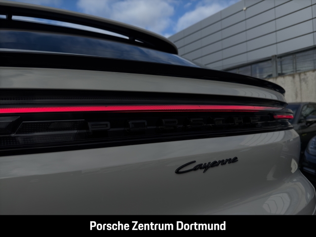Porsche Cayenne Coupe Black Edition