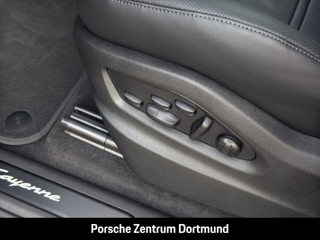 Porsche Cayenne Coupe Black Edition