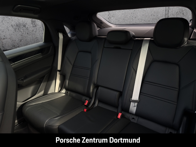 Porsche Cayenne Coupe Black Edition