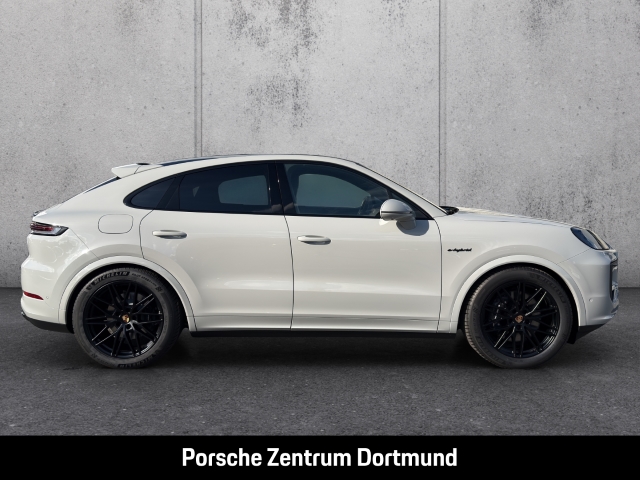 Porsche Cayenne E-Hybrid Coupe Black Edition
