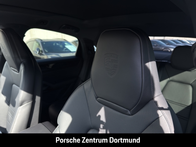 Porsche Cayenne E-Hybrid Coupe Black Edition