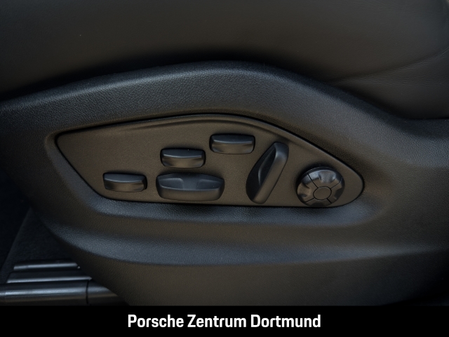 Porsche Cayenne E-Hybrid Coupe Black Edition