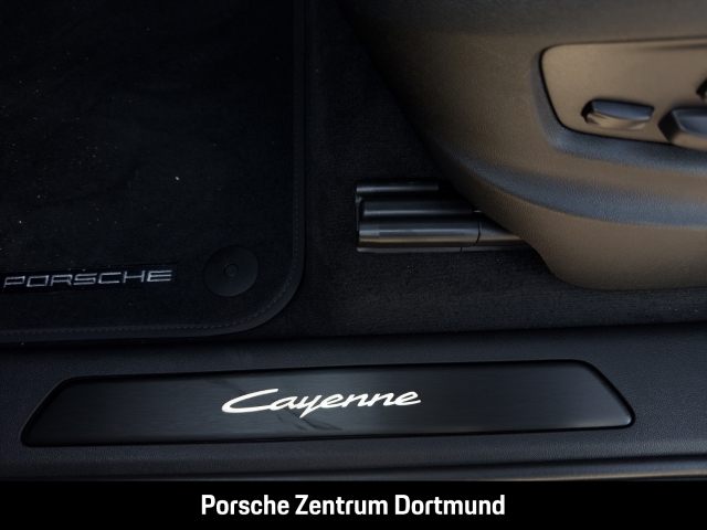 Porsche Cayenne E-Hybrid Coupe Black Edition