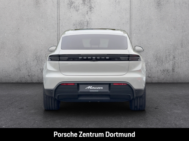 Porsche Macan 4
