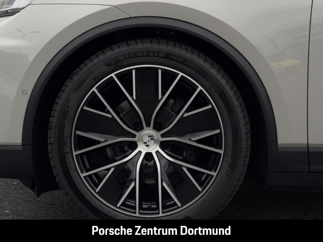 Porsche Macan 4