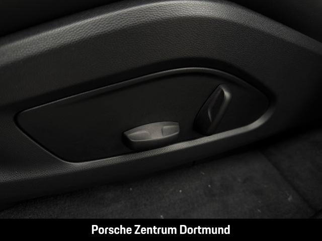 Porsche Macan 4