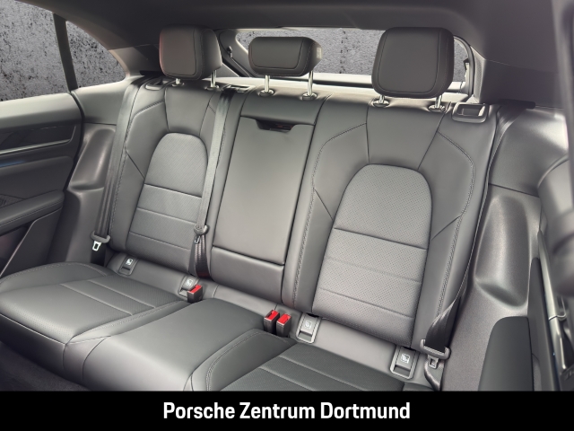 Porsche Macan 4