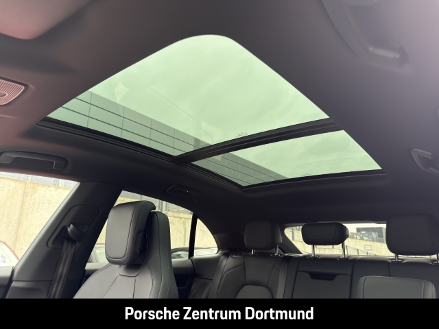 Porsche Macan 4