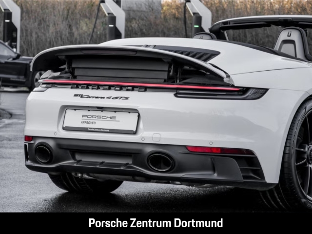 Porsche 992 911 Carrera 4 GTS Cabriolet BOSE LED-Matrix