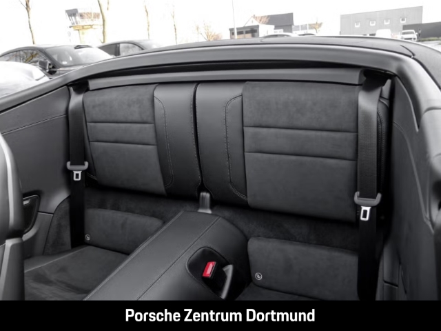 Porsche 992 911 Carrera 4 GTS Cabriolet BOSE LED-Matrix