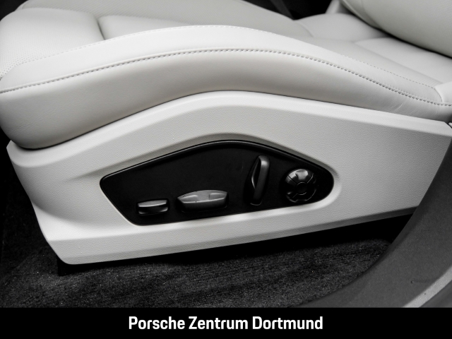 Porsche Macan Turbo Surround-View InnoDrive LED-Matrix