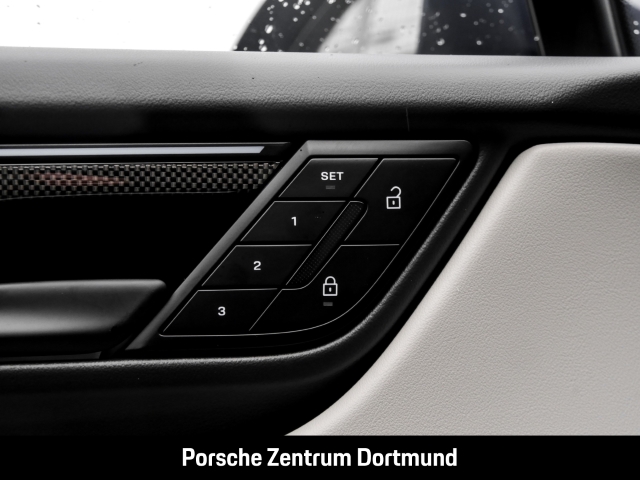 Porsche Macan Turbo Surround-View InnoDrive LED-Matrix