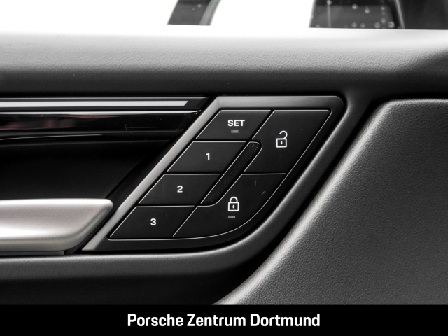 Porsche Macan BOSE Abstandstempomat Rückfahrkamera LED