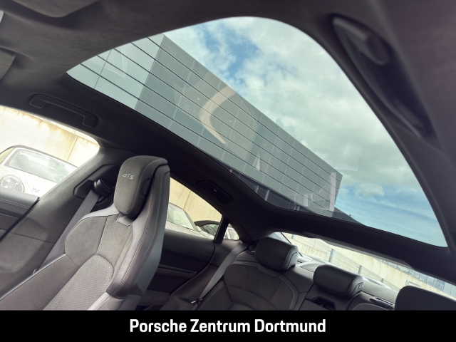 Porsche Taycan GTS HA-Lenkung InnoDrive Head-Up Panorama
