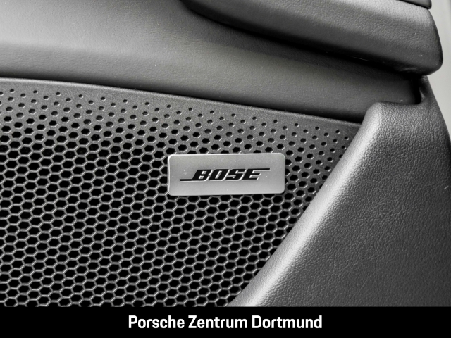 Porsche Taycan 4S Cross Turismo Head-Up Surround-View