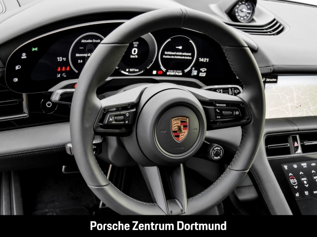 Porsche Taycan 4S Cross Turismo Head-Up Surround-View
