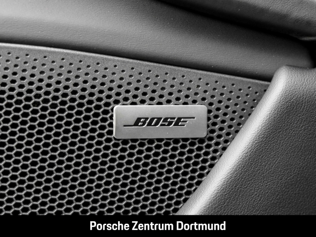 Porsche Taycan Turbo Surround-View LED-Matrix InnoDrive