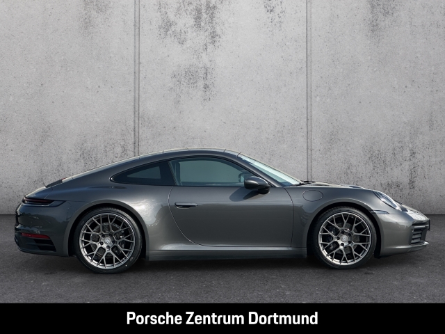 Porsche 992 911 Carrera 4 Sitzheizung Sportabgasanlage