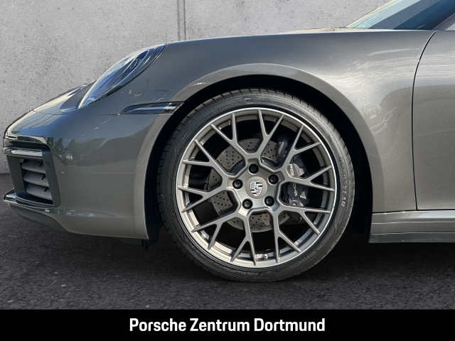 Porsche 992 911 Carrera 4 Sitzheizung Sportabgasanlage