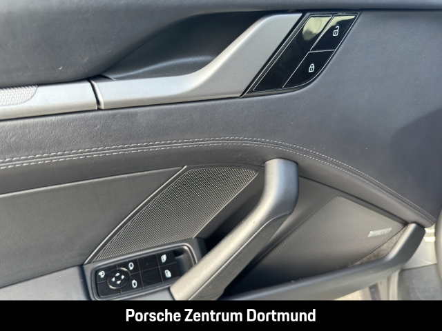 Porsche 992 911 Carrera 4 Sitzheizung Sportabgasanlage