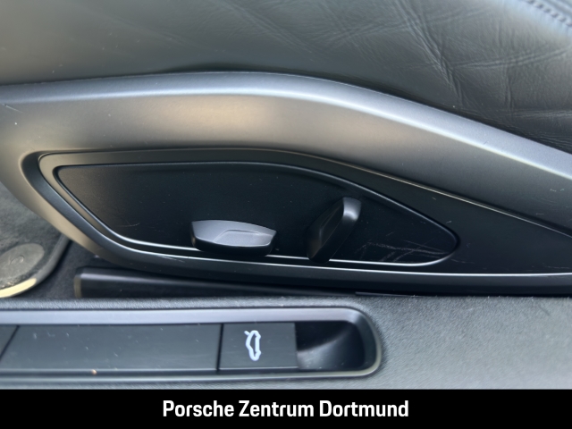 Porsche 992 911 Carrera 4 Sitzheizung Sportabgasanlage