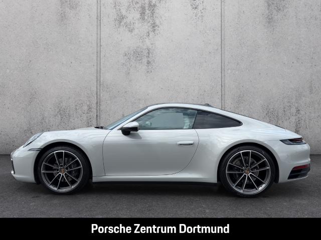 Porsche 992 911 Carrera Sportabgasanlage Rückfahrkamera