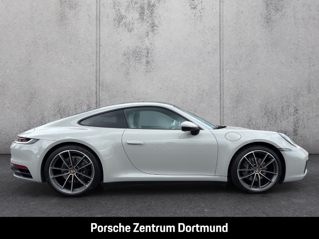 Porsche 992 911 Carrera Sportabgasanlage Rückfahrkamera