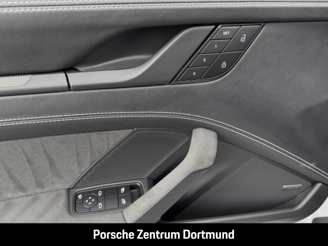 Porsche 992 911 Targa 4 GTS BOSE Sportabgas LED-Matrix