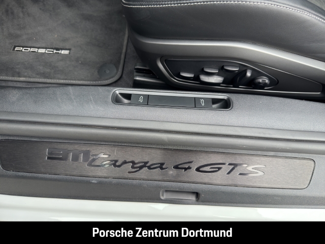 Porsche 992 911 Targa 4 GTS BOSE Sportabgas LED-Matrix