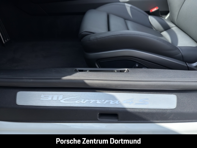 Porsche 992 911 Carrera 4S Cabriolet BOSE Sportabgas LED