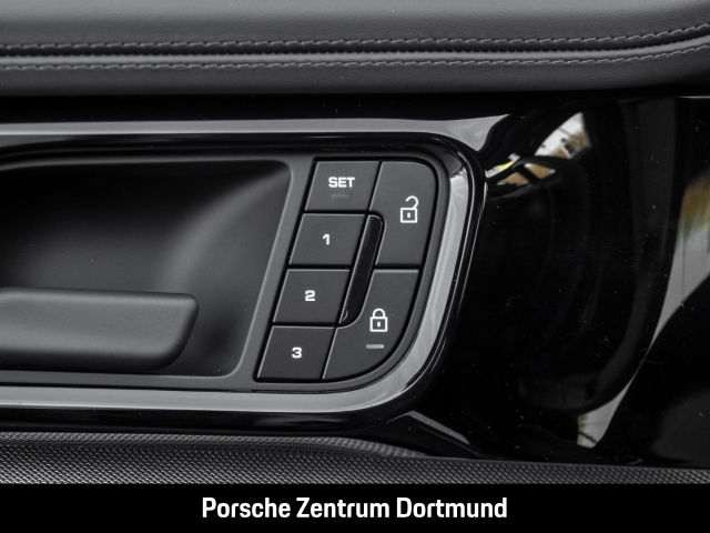 Porsche Panamera BOSE Panoramadach LED-Matrix